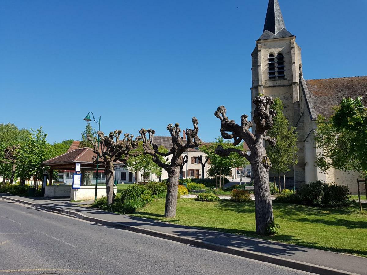 Charmant F2 A Vemars- Parc Asterix - Mer De Sable - Villepinte - Aeroport Cdg Exterior photo